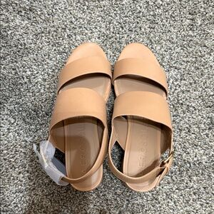 AEROSOLES Women's Beige Sandals